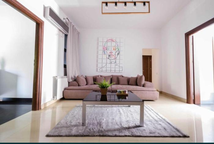 big apt with 3 bdrm ultracentral