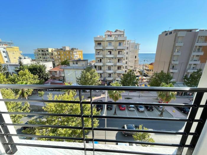 Luxurious accommodation with sea view