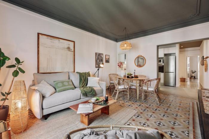 Gili - 2 bedrooms and terrace in Eixample Dreta