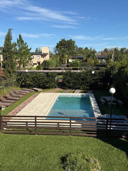 Bungalows familiar con piscina en Pueblo Belgrano