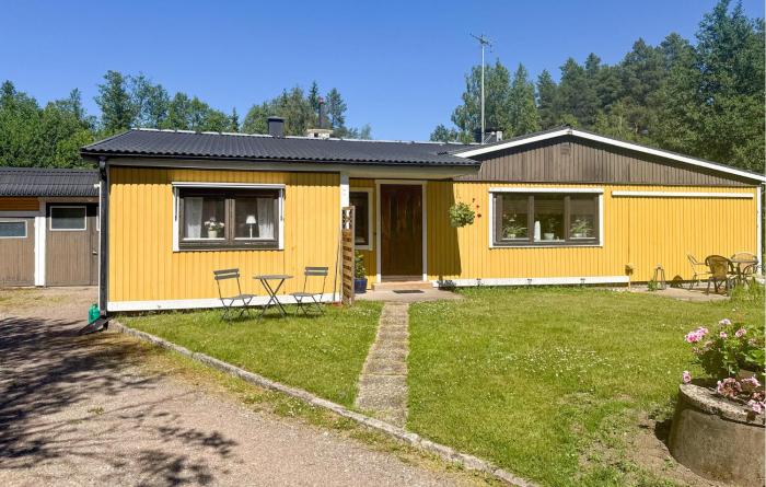 3 Bedroom Cozy Home In Nässjö