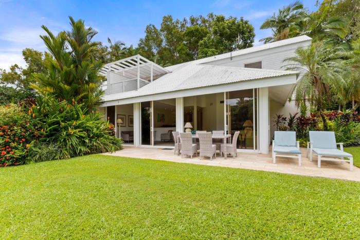 Mirage Resort Villa 434 with access to Sheraton Facilities