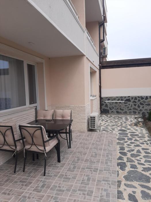 Апартаменти и стаи Мони Холидейс