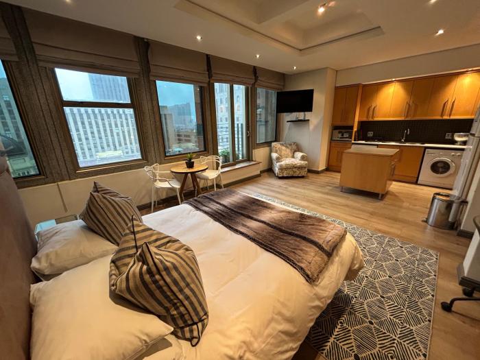 Upmarket Studio Apartment in Cape Town City Centre - Cartwrights Corner