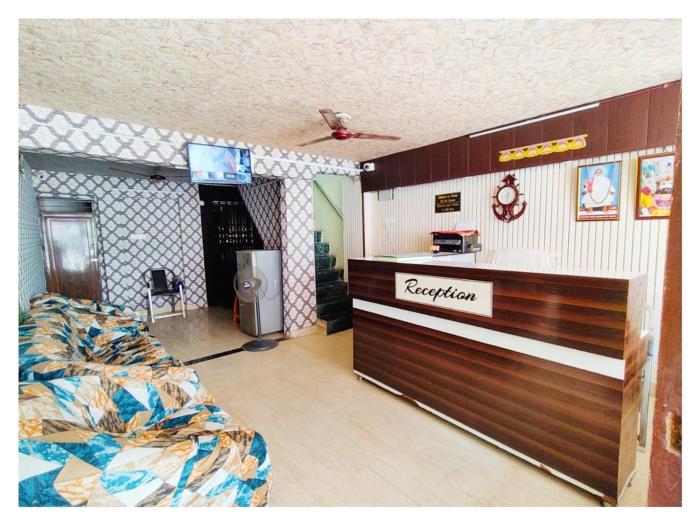 Kashi Vishwanath Temple 2 Km From The Royal Inn New