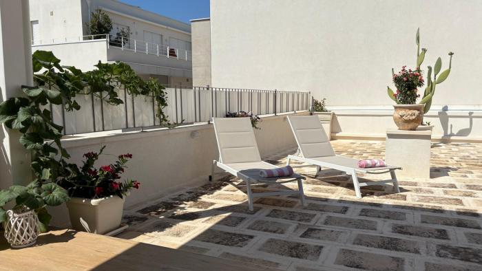 Pietra di Luna relaxing private terrace