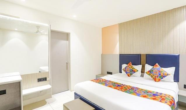 Hotel Park Inn Shirdi - 100m From the Sai Temple