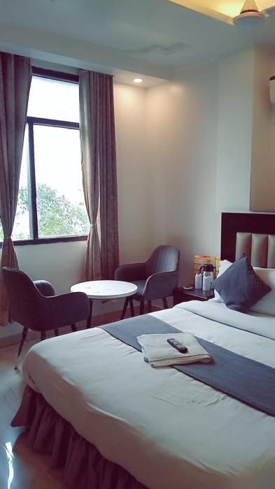 Hotel Delhi Empire Dx