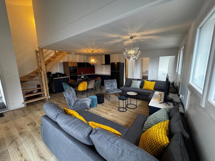 Maison pilotis 12 pers 50m mer