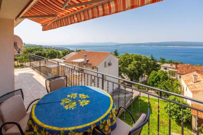 Apartment in Crikvenica 14098