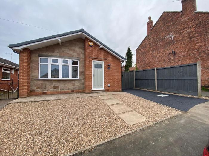 Bungalow 2BR Parking Garden