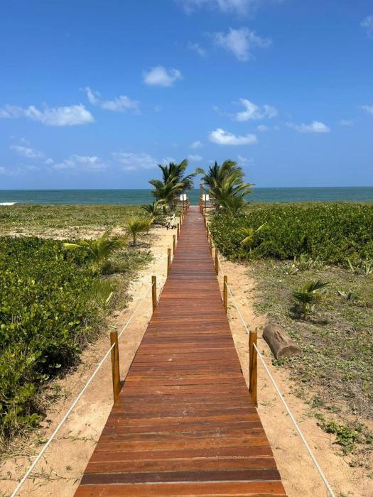 Itacimirim Bangalô pé na areia