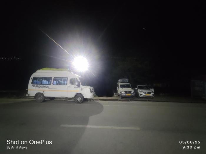 Mansi Hotel and restaurant