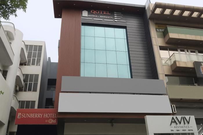 Qotel Express Sandberry Prashant Vihar