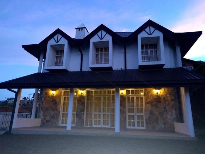 Hide Out Hills Bungalow