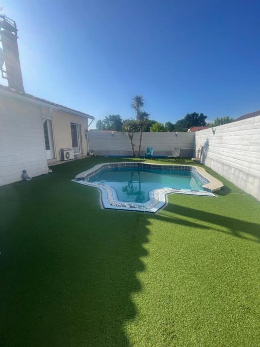 Maison familiale avec piscine