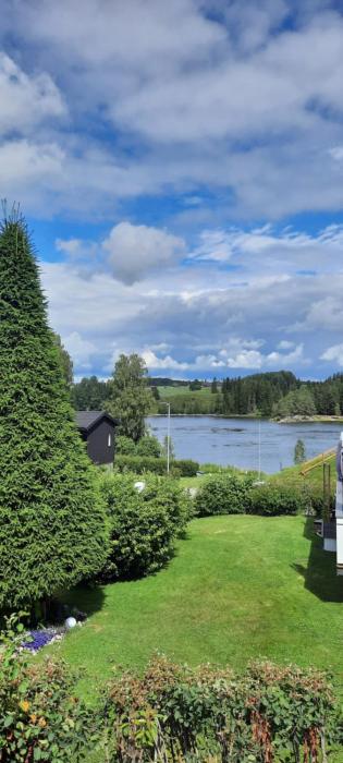 Leilighet i egen bolig nær togstasjonen, 30 min til Oslo og Gardermoen flyplass
