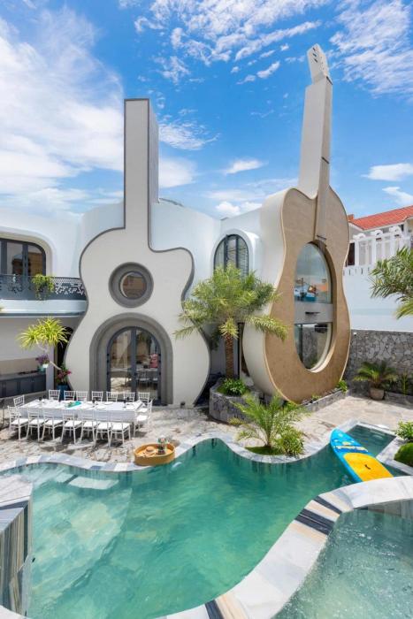 Guitar Villa