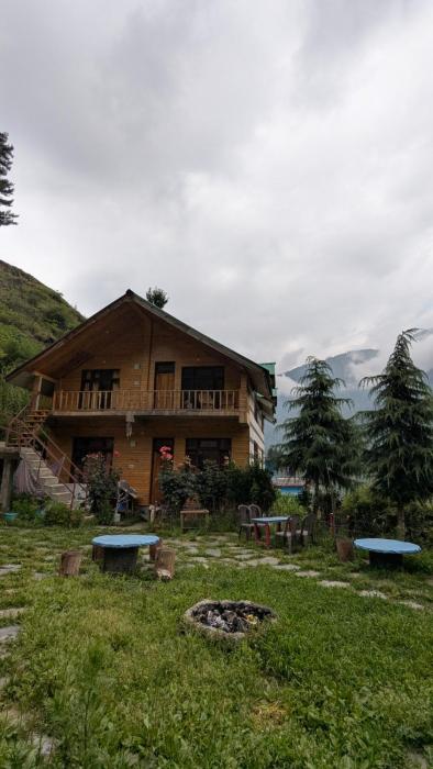 Alpine Homes by Kayal Wood