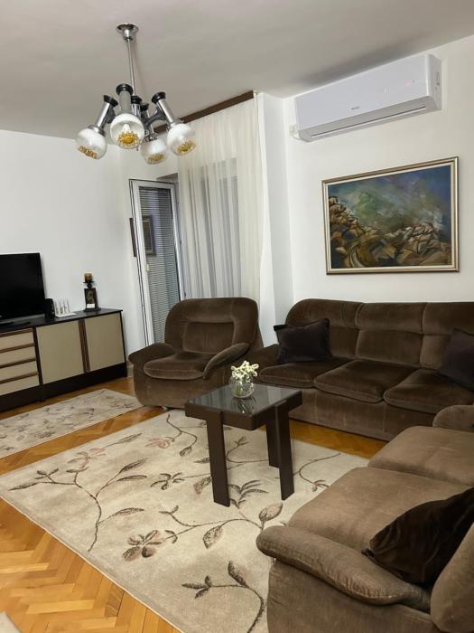 Meri Apartment