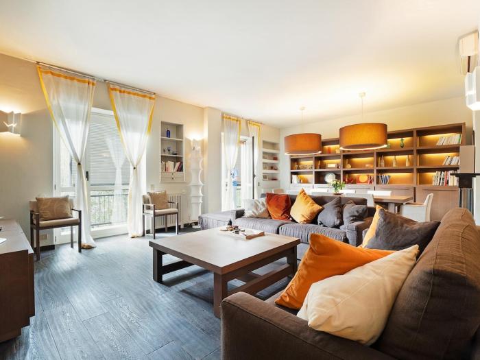 Stylish and bright apartment in the center of Milan