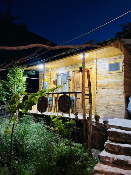 Vardzia Chachkari Cottage