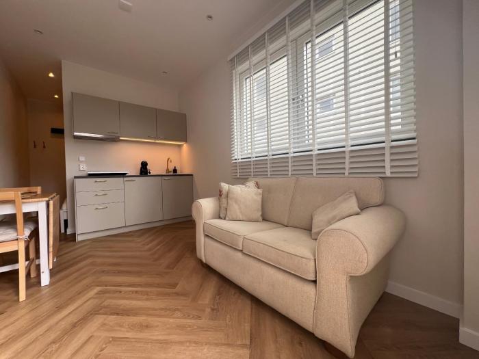 The Dune house, Free parking