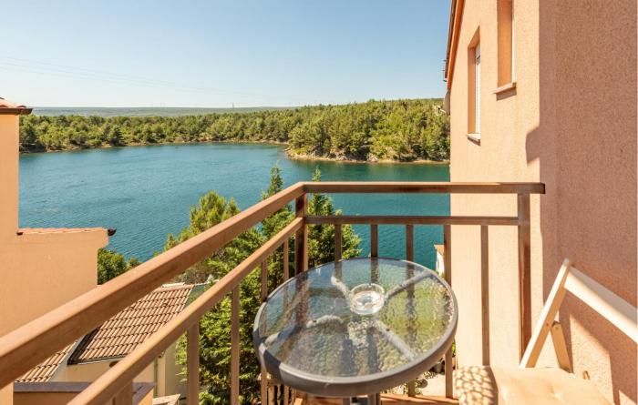 Beach Front Apartment In Krusevo