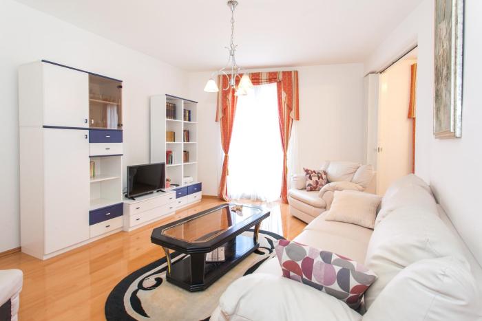 Three Wells Apartment