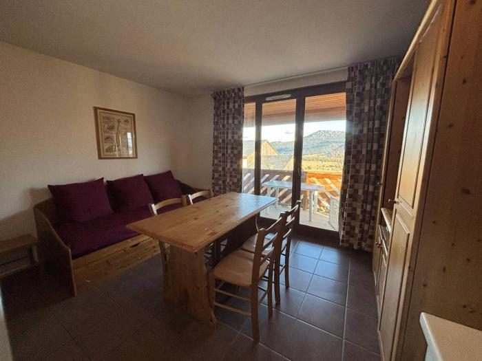 Appartement lumineux 3 pièces avec parking proche pistes aux Angles - FR-1-593-135