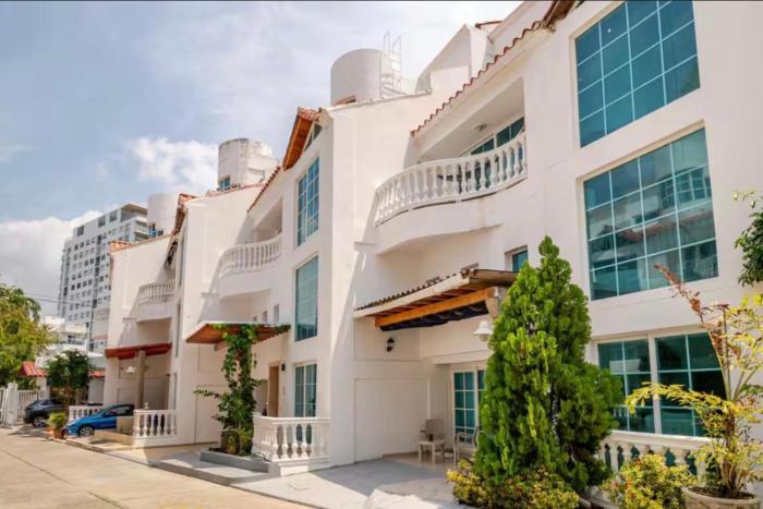 Private House - 4 Pisos - 100 Mts de la playa