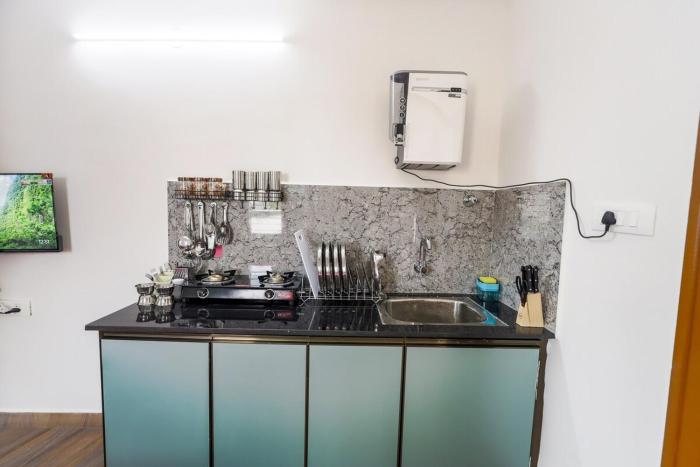 Studio Room Near Manyata Tech Park - Airport Port401