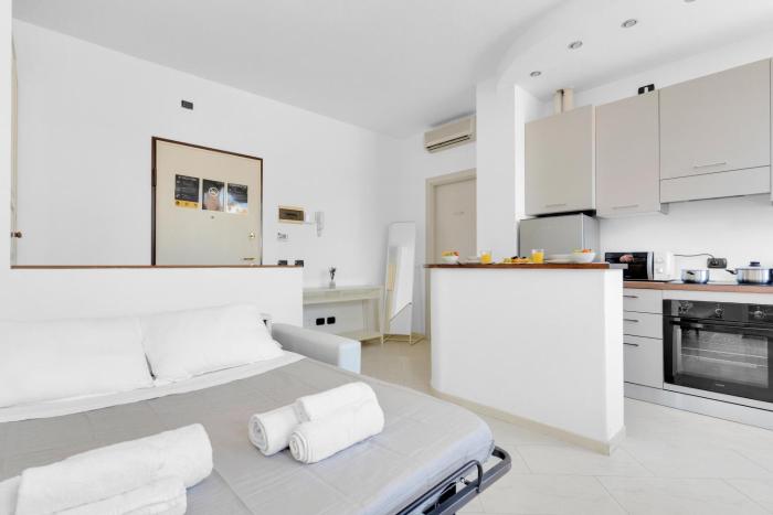 Navigli - Porta Ticinese - Luminoso monolocale