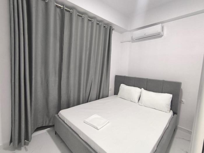 Delvina Central Rooms by Mira