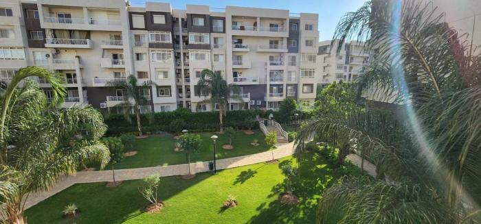 شقة مفروشة للايجار بمدينتى