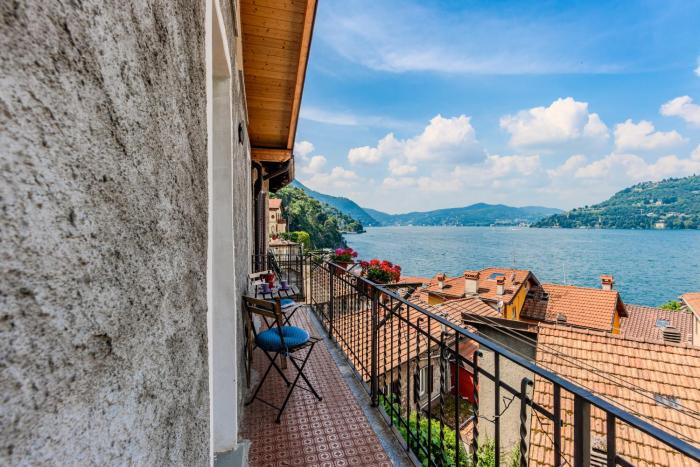 The best View Apartment Torno