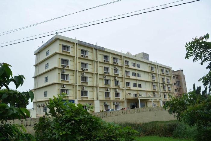 Hotel Golden Anchor Dhamara