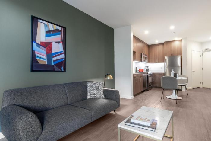 Blueground Beverly Grove rooftop nr Beverly Hills LAX-224