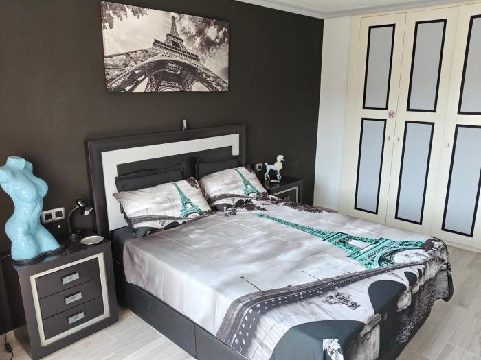 100 Steps to the Sand.