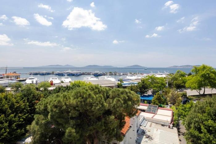 Spacious 4BR Home - Stunning Bosphorus Views! #390