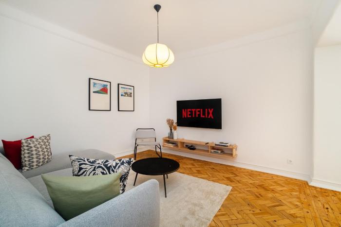 WHome Bright Modern Apartment in the Heart of Alvalade