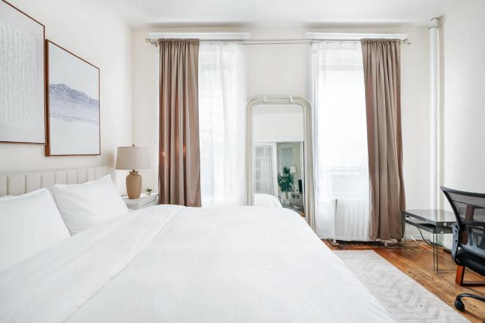 211-3 Prime Square Large 1BR Great value