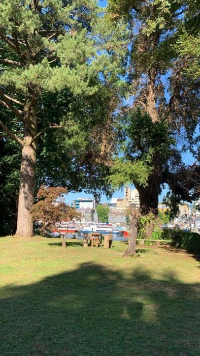 Hospedaje en borde río