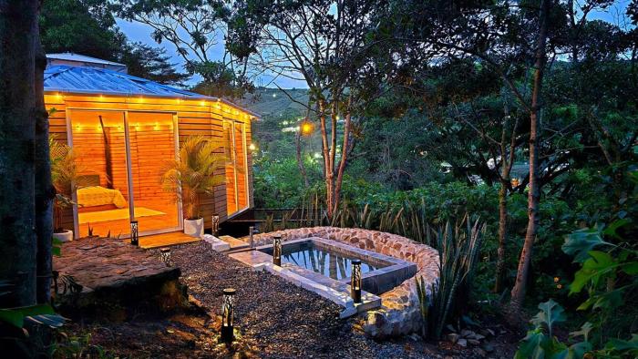 Aurora Yurta a 10 minutes de Cali
