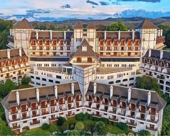 Flat Completo - Piscina aquecida e vista p Serra