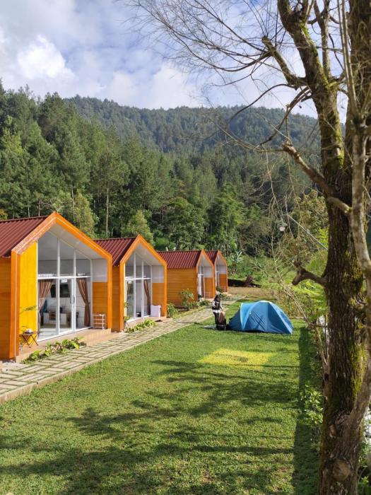 Glamping Azalea Tawangmangu