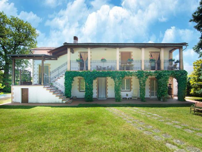 Apartment in Marche near Lame Rosse