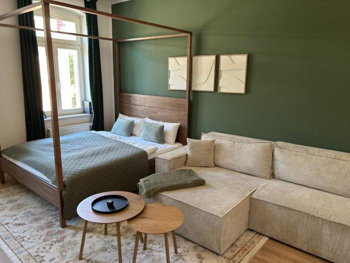 Design ElbOase-Zentral-Parkplatz-Waschmaschine-2 separate Schlafplätze