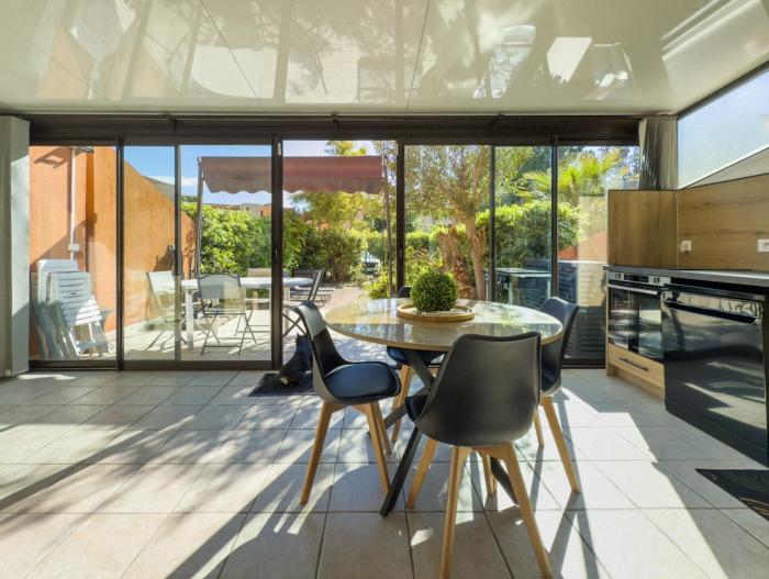 Le Splendide, tout équipé, pied dans leau