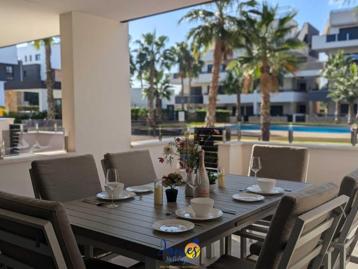 Alfredsi Luxury Poolside Retreat Apt Duly11